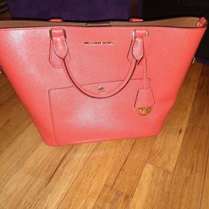 100% authentic Michael kors large tote